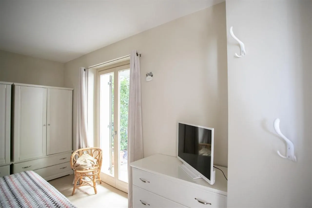 Iseolakerental - Casa Amata Riva di Solto Apartment